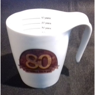 cup mug 80 and det bedste er ikke for godt with 80 years list measurements on inside