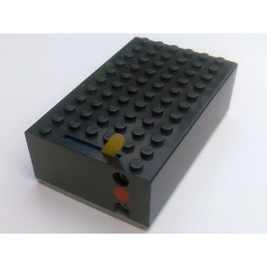 black electric 4.5v battery box 6 x 11 x 3 type i for 1-prong connectors with red dot pattern