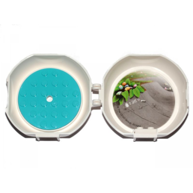 container pod with medium azure 6 x 6 round plate and white 1 x 2 plate with chicken skater pattern sticker and hologram - set 853958