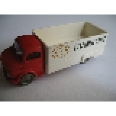 white ho scale mercedes box truck without gray top
