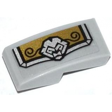 light bluish gray slope curved 2 x 1 x 2 3 with gold and silver armor plate with lion head and black swirls pattern model left side sticker - set 70123